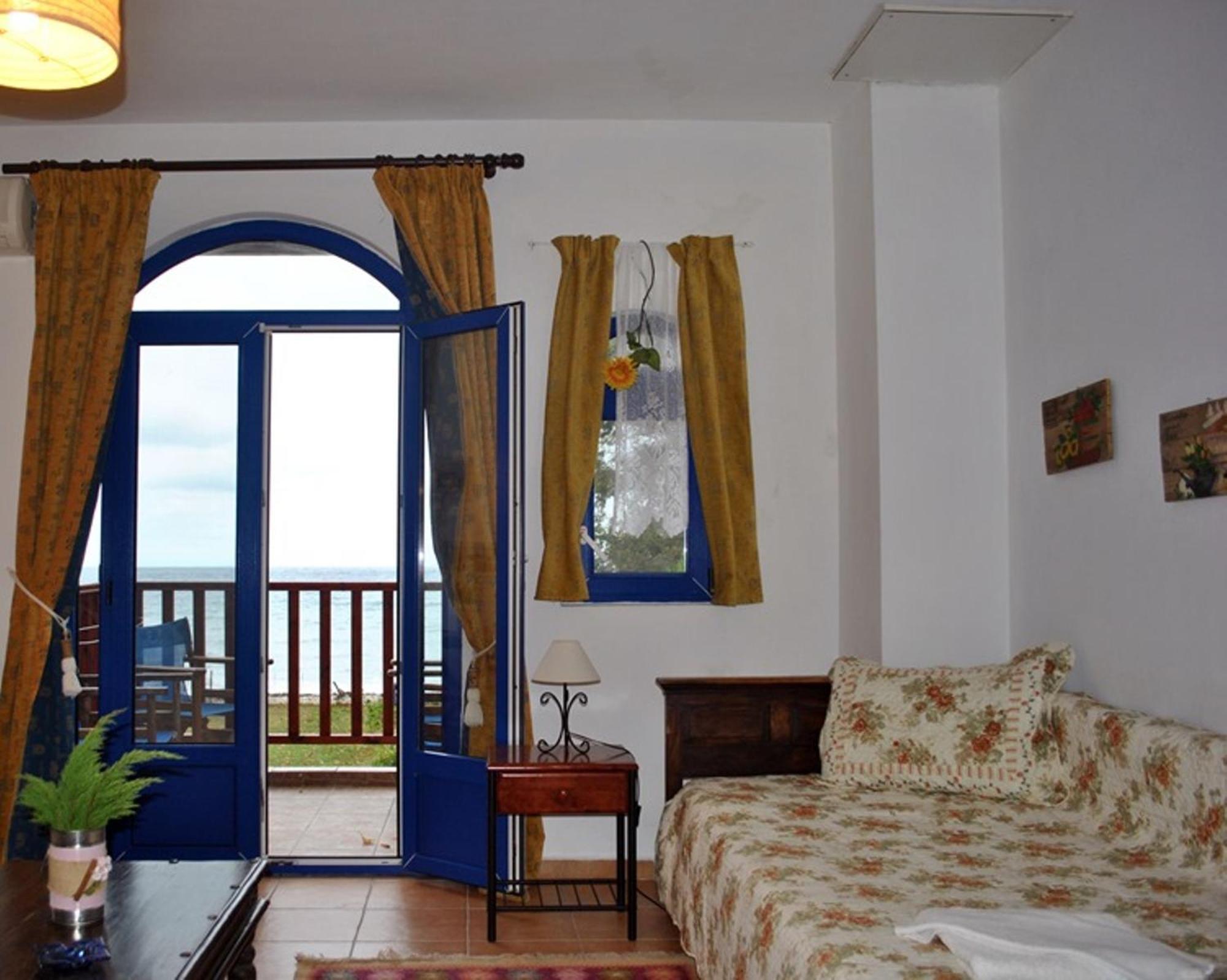 Archondissa Beach Aparthotel Therma  Room photo